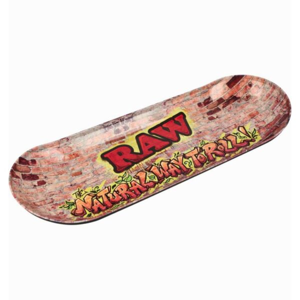 RAW Metal Skate Deck Rolling Tray van 42 cm. Stevig metalen design in skateboardvorm