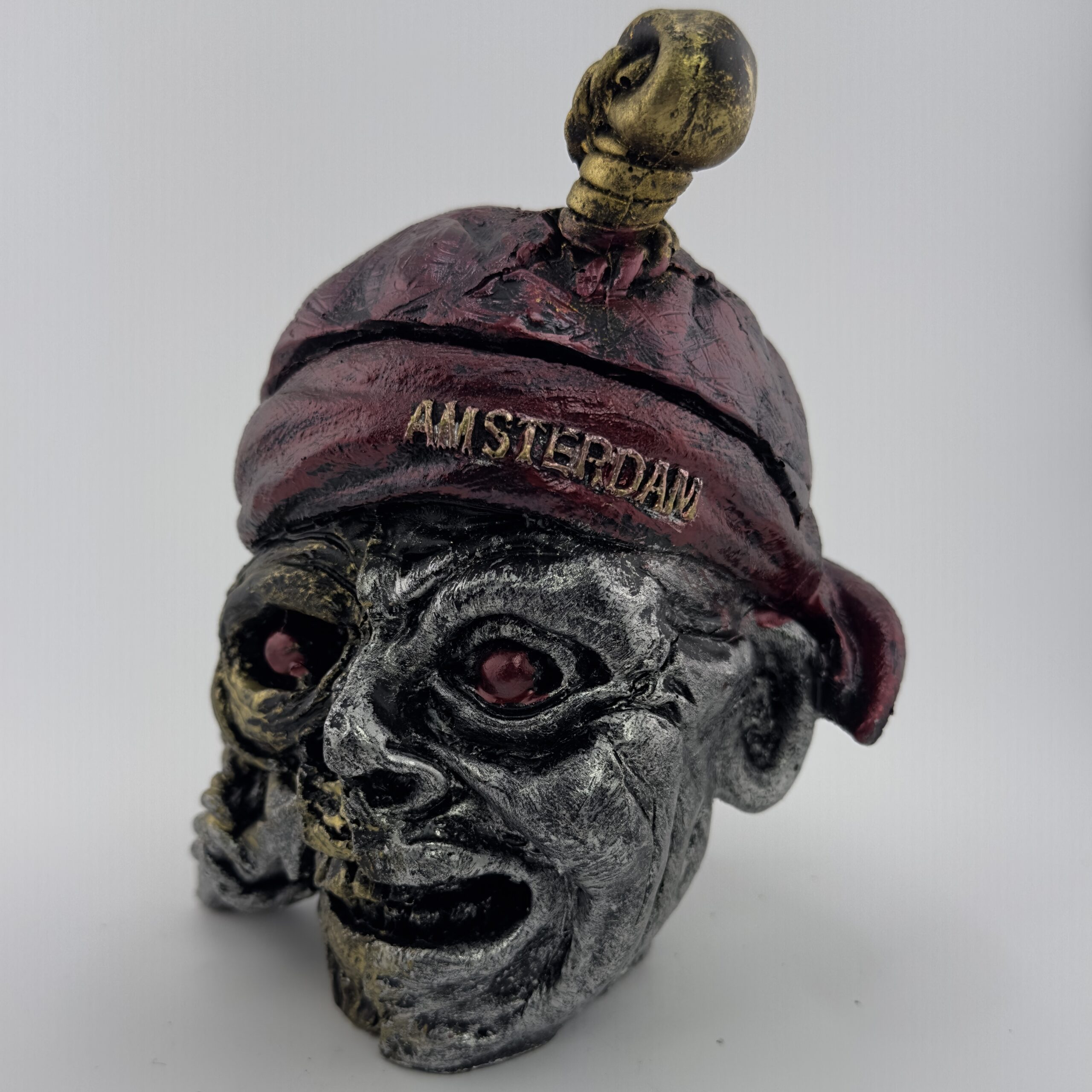 Amsterdam Skull Asbak met rode muts,