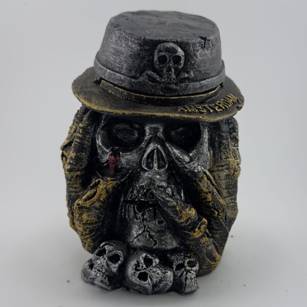 Amsterdam Totenkopf-Aschenbecher – Gothic Totenkopf-Aschenbecher mit Hut | Dunkles Retro-Design | Amsterdam Totenkopf-Aschenbecher – Gothic Totenkopf-Aschenbecher mit Hut | Dunkles Retro-Design |