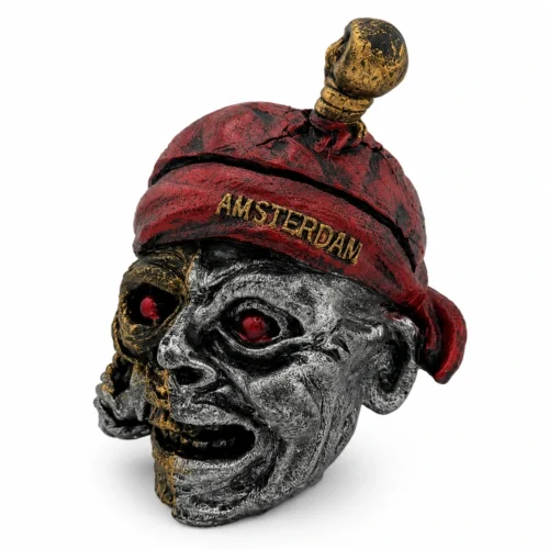 Gothic Amsterdam Skull Asbak – Rode Muts Schedel Asbak