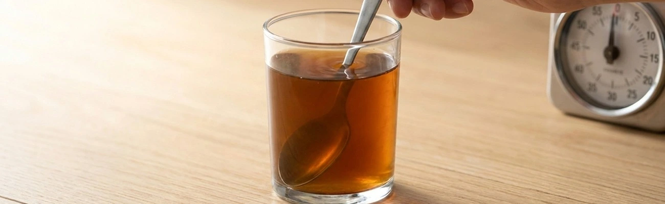 Lemon tek mengsel met magic truffels roeren en 20 tot 25 minuten laten staan